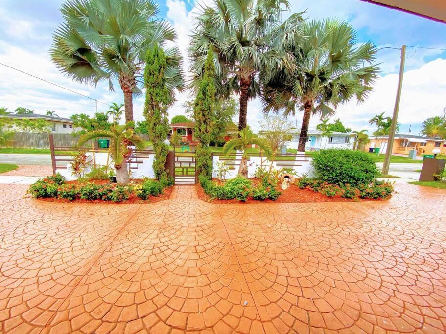 Ms. Marriott'S Str, Miami Villa Exterior photo